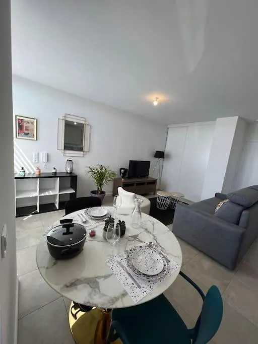 T2 La Dolce Vita Panissiere Apartment Panissieres France